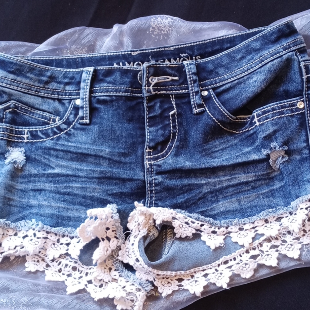 Almost famous shorts